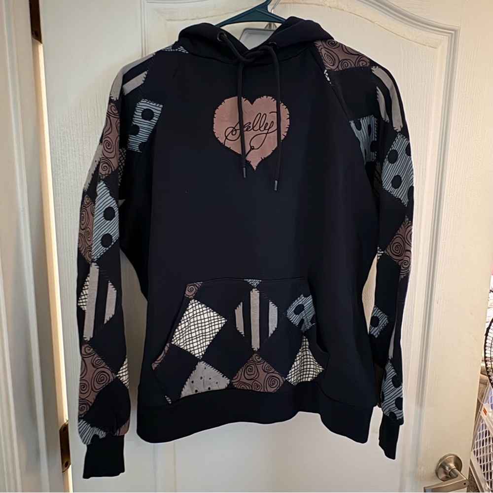 The Nightmare Before Christmas Sally hooded sweatshirt new Small - Picture 1 of 7